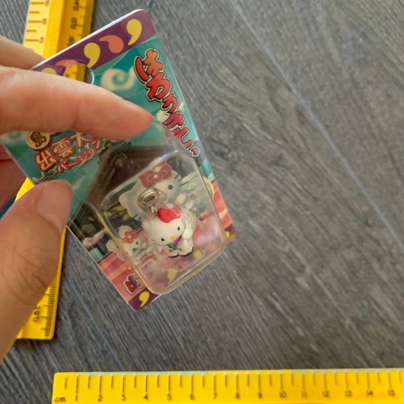 2006 HELLO KITTY CELL PHONE CHARM - Picture 7 of 7